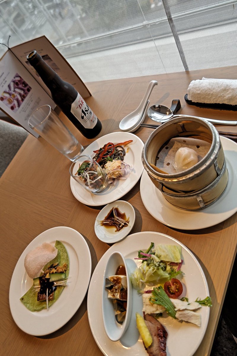 TKGban's tweet photo. #Hilton名古屋
#王朝
#贅沢ビュツフェ
#Lunch
自分へのご褒美
ゆっくり
まったり
好きなものを好きなだけ食する

腹ぱんちくりんです。ｗｗ

年齢的なものか、歯並びが奇形なので歯医者から奥歯が抜けて入れ歯生活になると言われてから
食べてみたいものを食べることにしたｗ https://t.co/JxRGP7Mivt