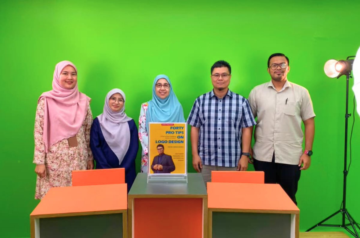 LibUiTMPerak's tweet photo. RESENSI BUKU: FORTY PRO TIPS ON LOGO DESIGN : THAT ARTIFICIAL INTELLIGENCE WISHES TO KNOW

Tarikh : 25 Jun 2026 (Khamis)
Masa : 10.00 pagi – 11.00 pagi
Platform : Youtube UiTM Perak Channel

Laporan penuh : https://t.co/NJilvK49n8 https://t.co/XUFtMMnOQB