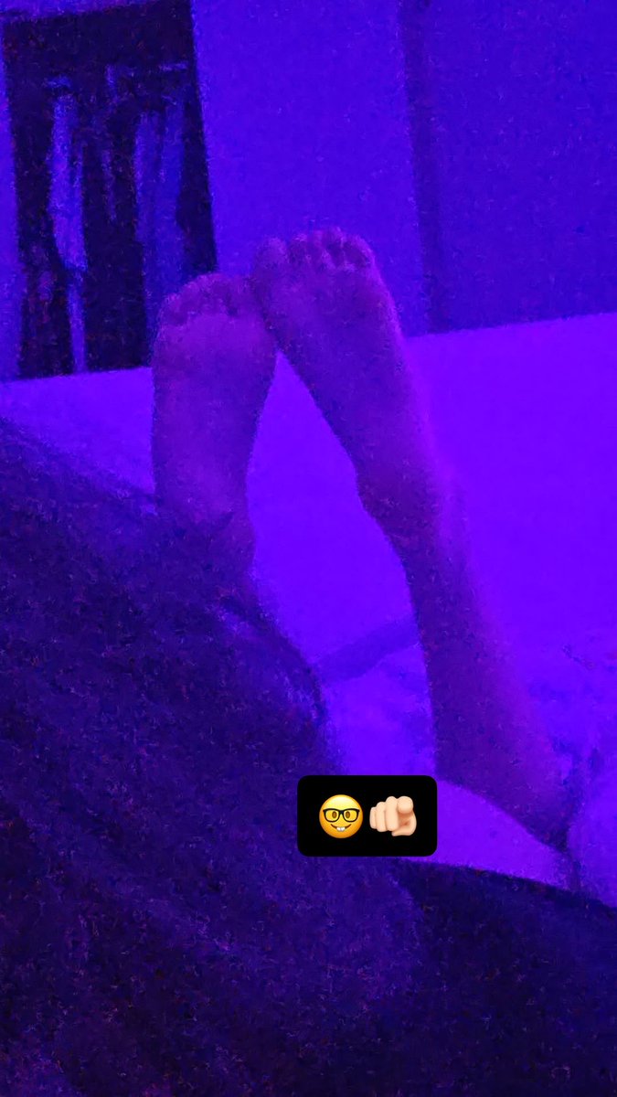 MichDominCherry's tweet photo. Hey loser 🤓
Nueva dominatrix en Mty
Gusto culposo por hacerlos sentir inservibles y vaciarles la cartera
#findom #dominatrix #findomme #HumanAtm #femdom #mexicofindom #FinancialDomination https://t.co/voYFSS8RVw
