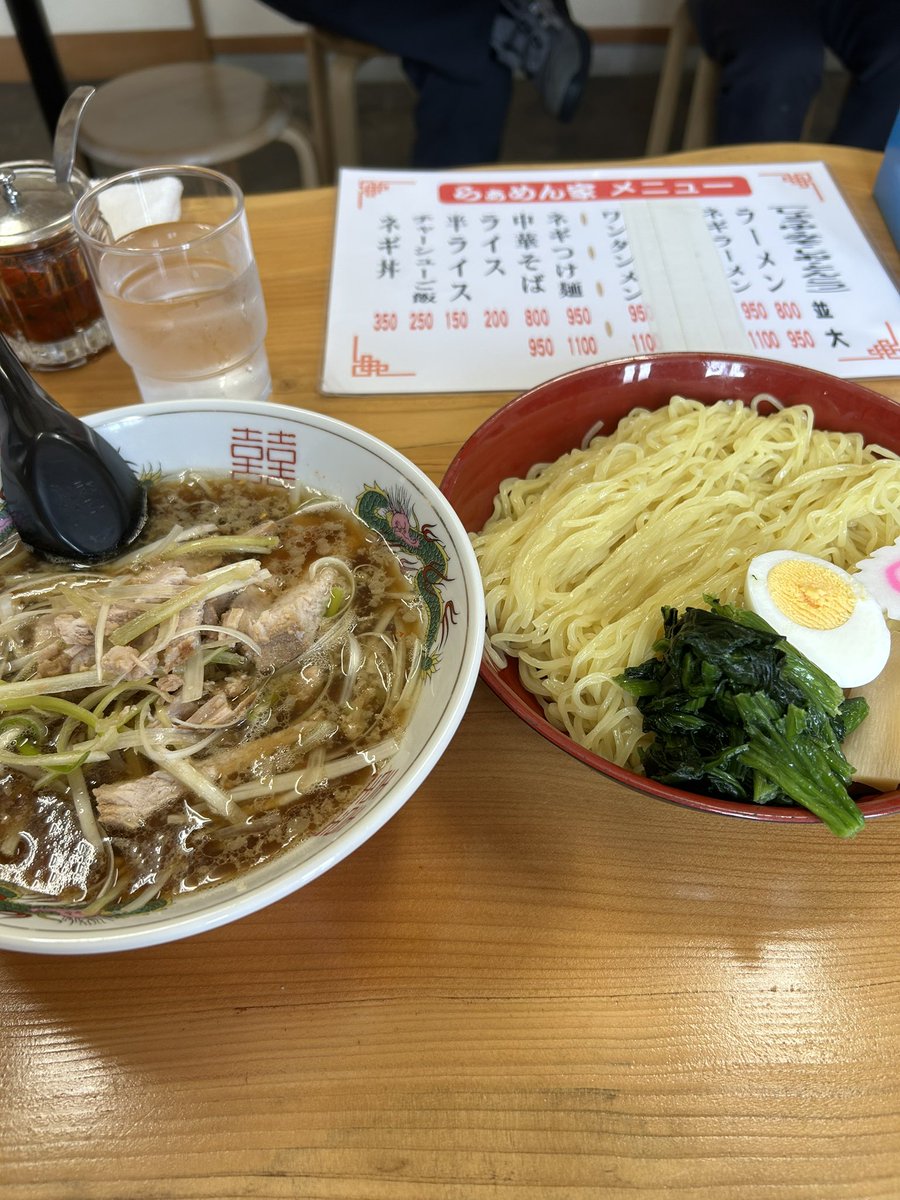 odyssey0316's tweet photo. 古川　らぁめん家

ネギつけ麺並950円　ワンタンメン並950円

気になっていたお店　美味しいし何よりご夫婦の雰囲気がいい　辛味噌無料でいただける https://t.co/NM2Rmp4PVD