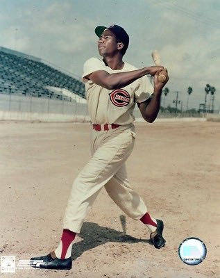 kidraydc's tweet photo. @cammillerfilms Those unis and hat are 🔥 so fresh, so crisp, so clean

Current Reds uniforms are so awful and outdated … the black accent on the numbers, letters, and wishbone C suck, along with the pipping around the neck and chest, and side pants

Team desperately needs a revamp https://t.co/Hr6cAgzSNg
