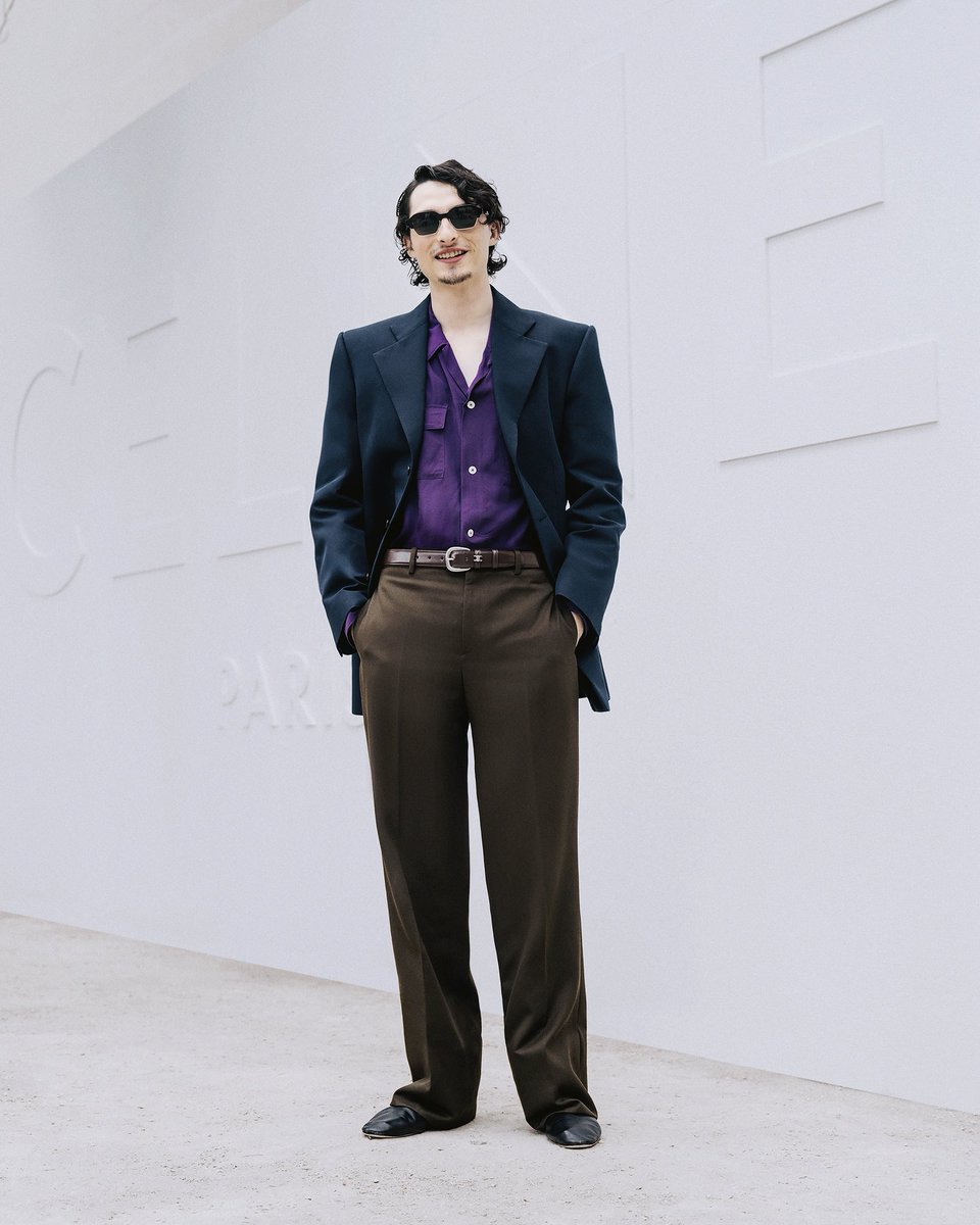 Fashion_Tsushin's tweet photo. 【CELINE 2027S/Sメンズコレクションに豪華ゲストが来場！】

「CELINE（セリーヌ）」2027 S/Sのショー会場には、BTSのVをはじめ、森山未來、フィン・ウルフハード、ブックら豪華ゲストが来場しました。

#CELINE #V #森山未來 #FinnWolfhard #BookKasidet https://t.co/WAo2C96HUG