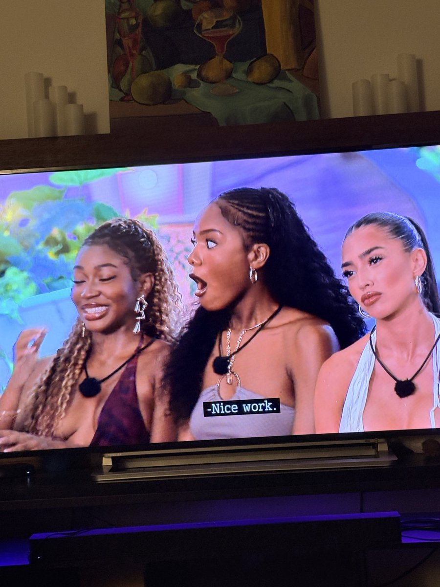 chelgro's tweet photo. Movie night #loveislandusa https://t.co/lYn6IJwBig