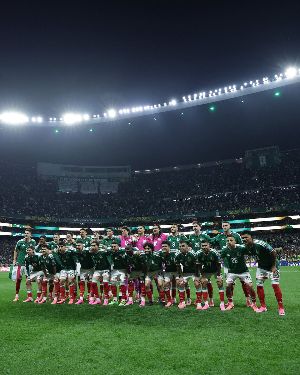 tudimebeto's tweet photo. MÉXICO LE GANÓ A ECUADOR Y ESTAMOS EN OCTAVOS DE FINAL, ESTA NOCHE NO SE DUERME.

VÁMONOS A LAS CALLES A FESTEJAR, CUÍDENSE MUCHO Y RESPETEN A TODOS.

VIVA MÉXICO. 🇲🇽❤️ https://t.co/4uiD3fyGfw