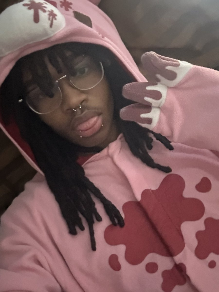 curseshrine's tweet photo. got repierced 2day https://t.co/EtFq17ai0g