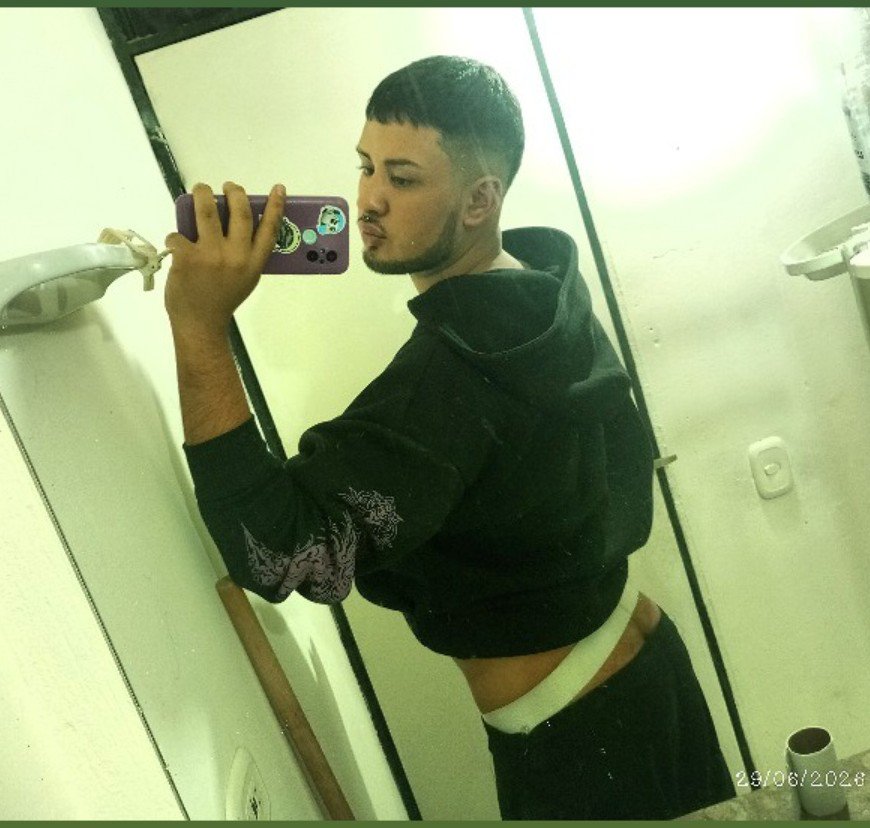 Frayber1707Rod's tweet photo. Me queda grande la pantaloneta ¿Me la subes... O me la quitas?
#gay #hot #HeteroEngañado #heterosengañados #bogota #CHUDAİ https://t.co/tQXrm6KUKw