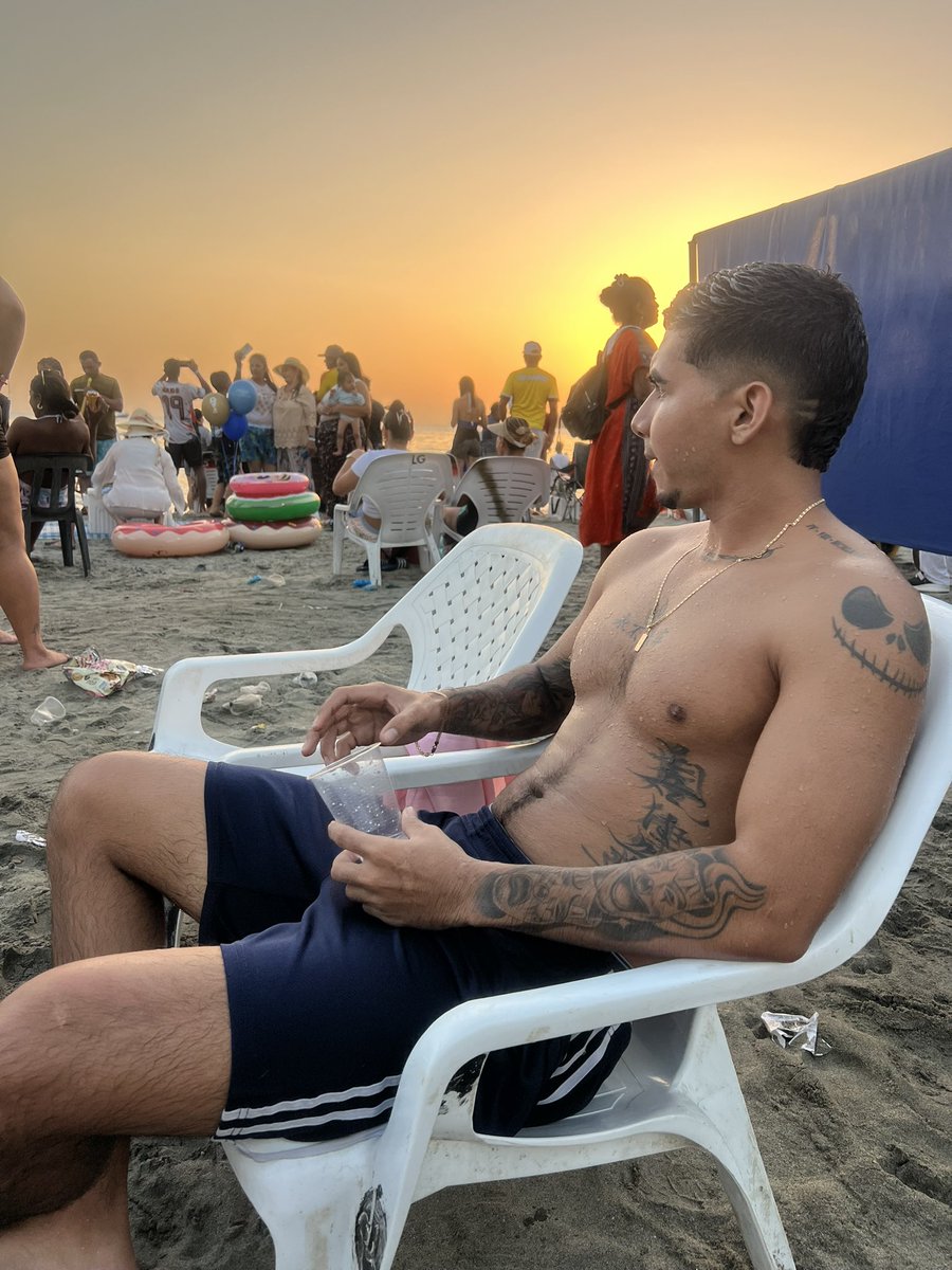 Luiisca10's tweet photo. 🏖️✅ https://t.co/Cl4N7Mvoas