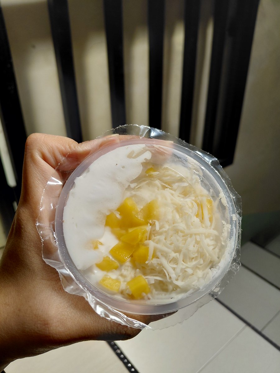 girlslikedonut's tweet photo. jadi keinget pas dijakarta kalo balik kantor dibelakang mustikaratu ada jualan es teller enak, ternyata ini juga enak se enak di ciracaa omg makasih ya Allah sudah menciptakan minuman/makanan ya ini? Wkwk seenak enih
#hidup #esteller https://t.co/x4m2gnh4eO