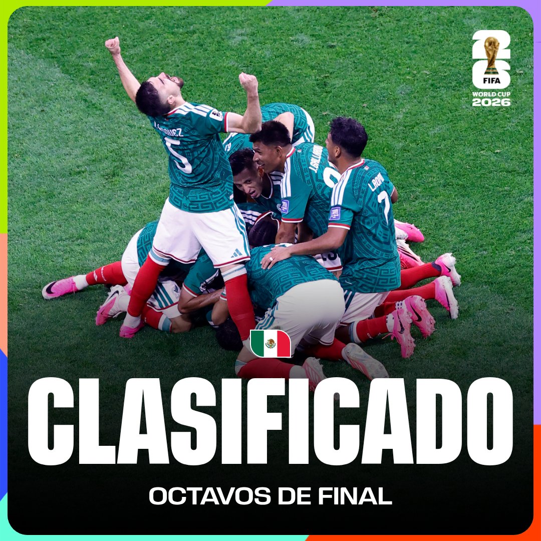 fifaworldcup_es's tweet photo. ¡México está en Octavos de Final! 🇲🇽

#CopaMundialFIFA