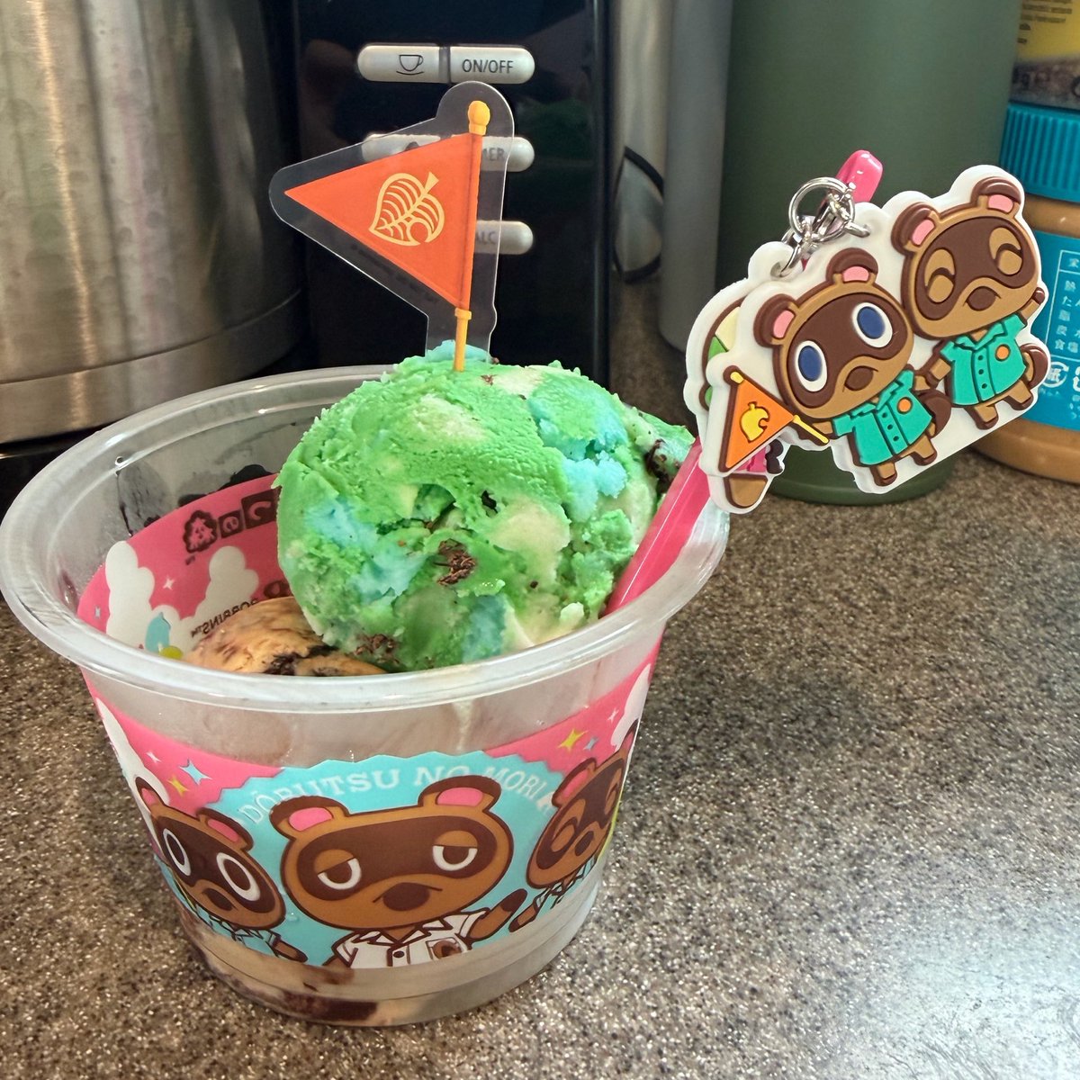 mayummy013's tweet photo. こちらのアイスクリーム🍨
も外せないのです😅

ゆうたろうの保冷剤www https://t.co/8JiazCQfQa