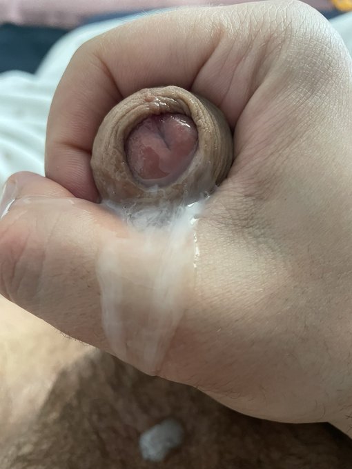 Ron Dover - 2 pic. Cum 💦 https://t.co/cpLNaCsxWh