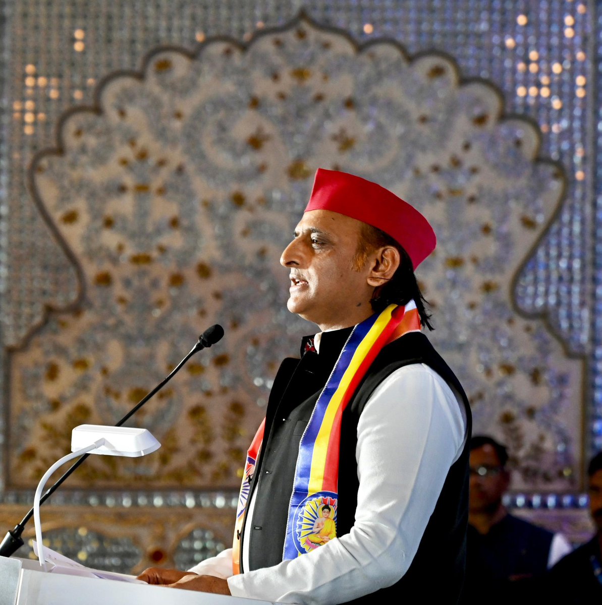 SGangwar04's tweet photo. समाजवादी पार्टी के राष्ट्रीय अध्यक्ष पीडीए जननायक मा.श्री अखिलेश यादव जी को जन्मदिन की हार्दिक शुभकामनाएं।
@yadavakhilesh 
@samajwadiparty https://t.co/glv3stVYYA