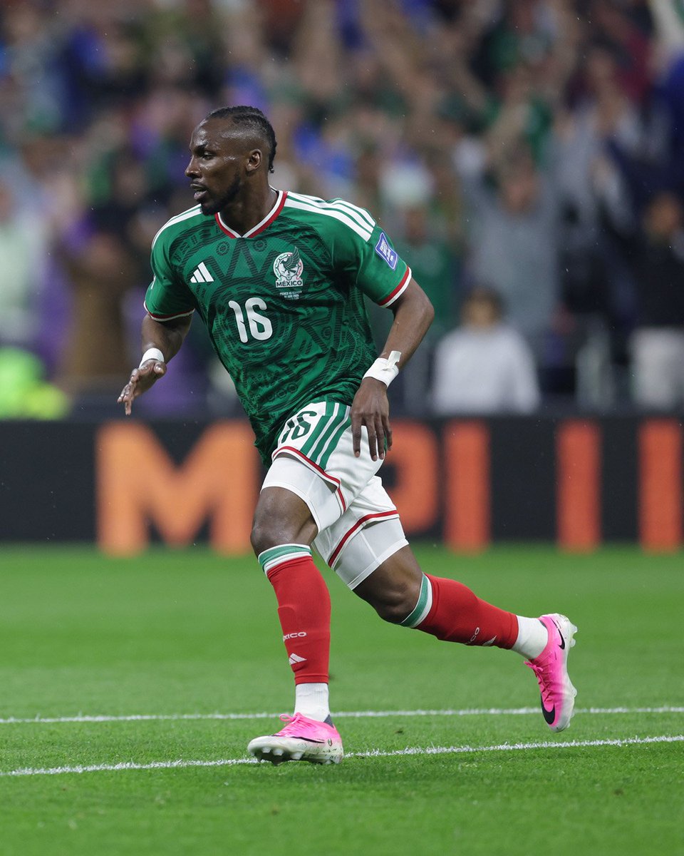 OlimpismoMex's tweet photo. ¡A octavos de final! ⚽

México🇲🇽 derrota 2-0 a Ecuador🇪🇨 en la ronda de dieciseisavos con dos tremendos golazos de Julián Quiñones y Raúl Jiménez. 

Primera victoria para México en fase de eliminación directa desde 1986. 

Siguiente partido: Contra Inglaterra🏴󠁧󠁢󠁥󠁮󠁧󠁿 o RD Congo🇨🇩 el domingo a las 6:00pm.

📌 México sigue sin conceder gol en el Mundial.