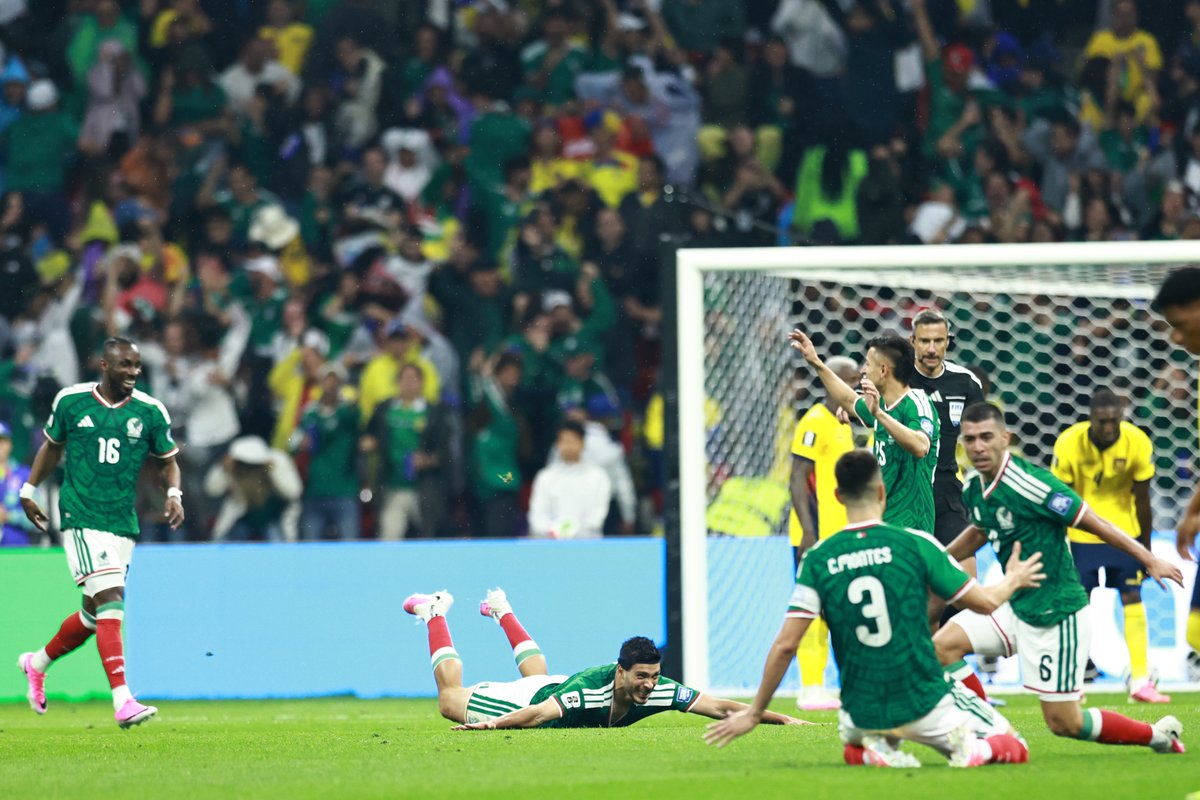 golesycifrasmx's tweet photo. México volvió a ganar una serie de eliminación directa en Copa Mundial después de ocho perdidas; la última vez contra Bulgaria en México 1986. https://t.co/OPOySReIXm