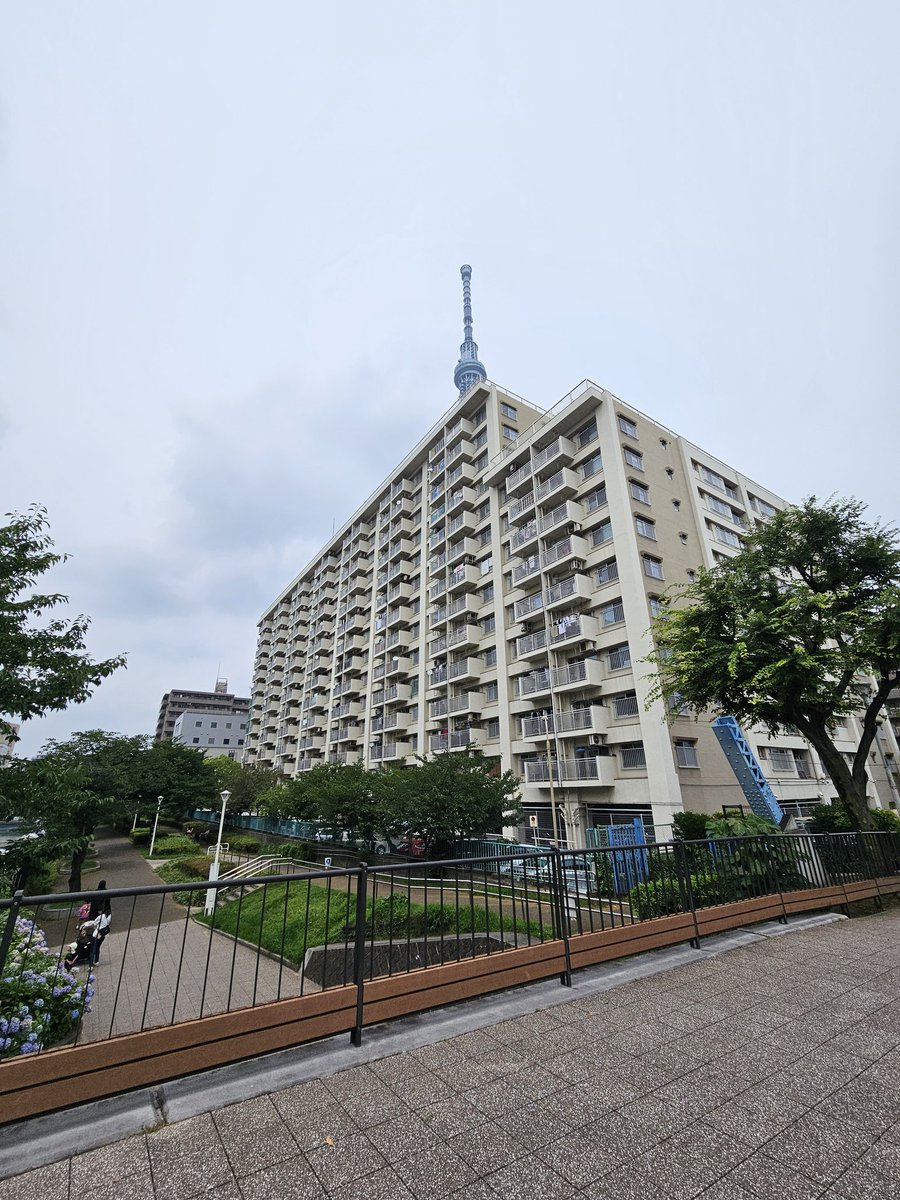 kaba_jp's tweet photo. 本日は2輪で都内爆走中！ https://t.co/OdQWNWMSKr