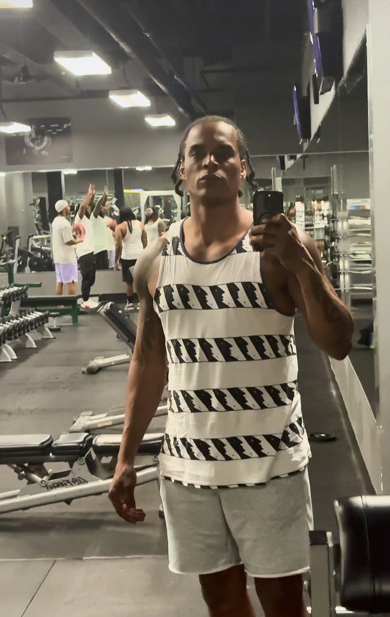 Greg_Roads's tweet photo. Hard work pays off! Never stop fighting. https://t.co/mPscS20O1z