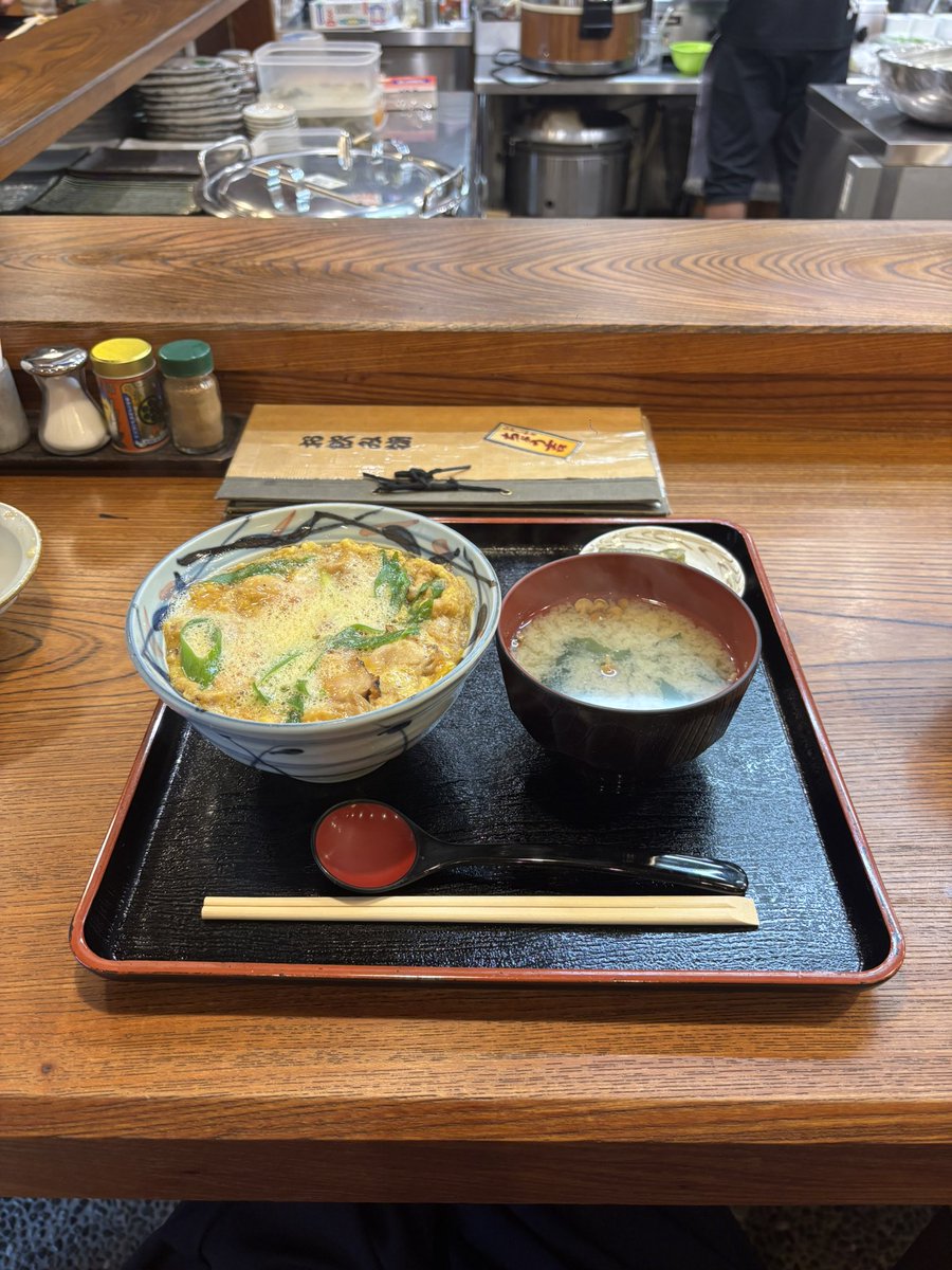 kiho_chaan's tweet photo. 頑張ったご褒美の親子丼🐣
おいしかったー！！！ https://t.co/ElYKcORmBY