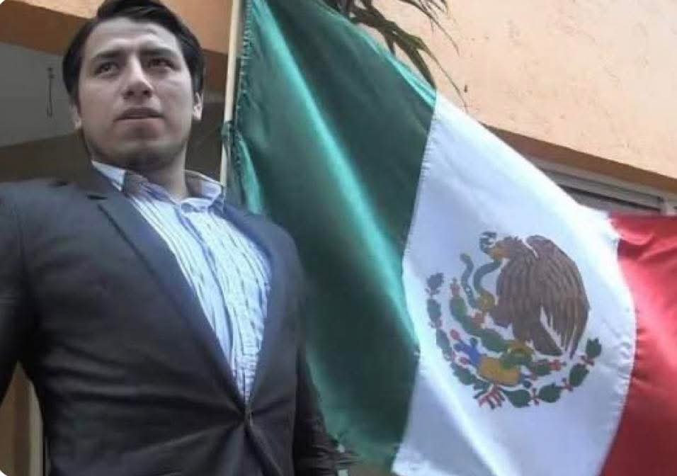 sunlightsho's tweet photo. PURO PINCHE MÉXICOOOO https://t.co/Oy9tSNYJfw