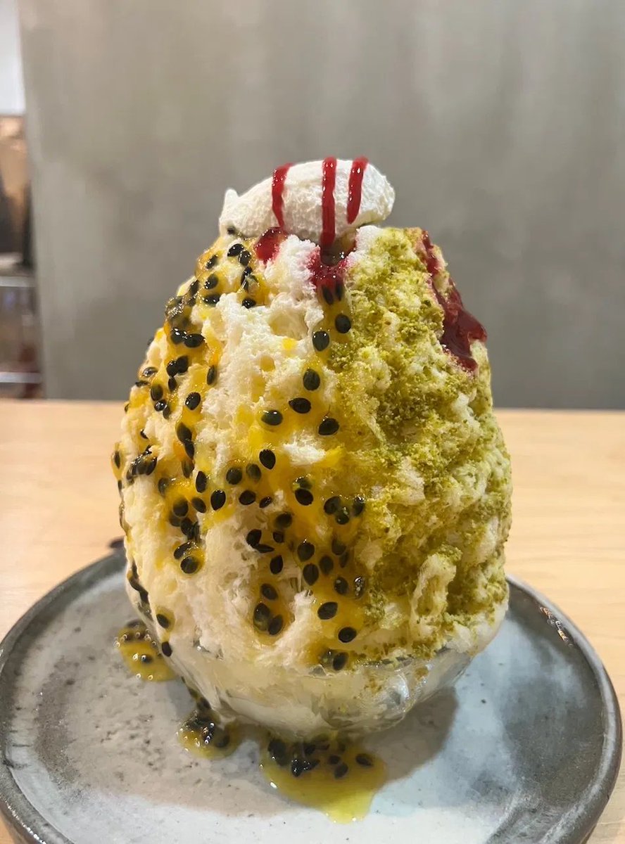 KOUMEI_GO's tweet photo. 沖縄のかき氷、もう別次元だわ。
本土と別物すぎて、一度食べたら戻れない。
これより美味いのあったら教えて。 https://t.co/o8Jlex4Bkb