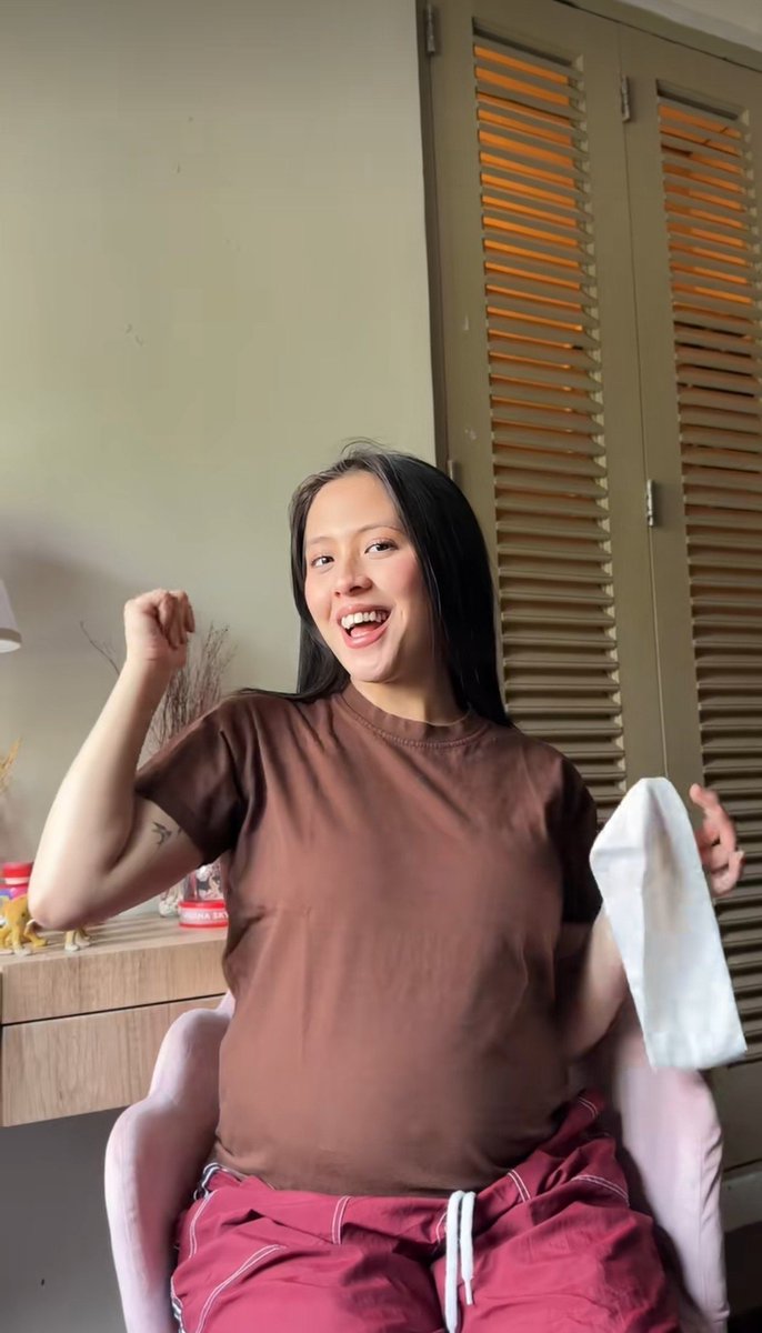 fauafki's tweet photo. Zara Adhisty bagikan momen “Get Unready With Me” Ala Bumil Gen Z di video Tiktok terbarunya. https://t.co/tn5O3xWNGN