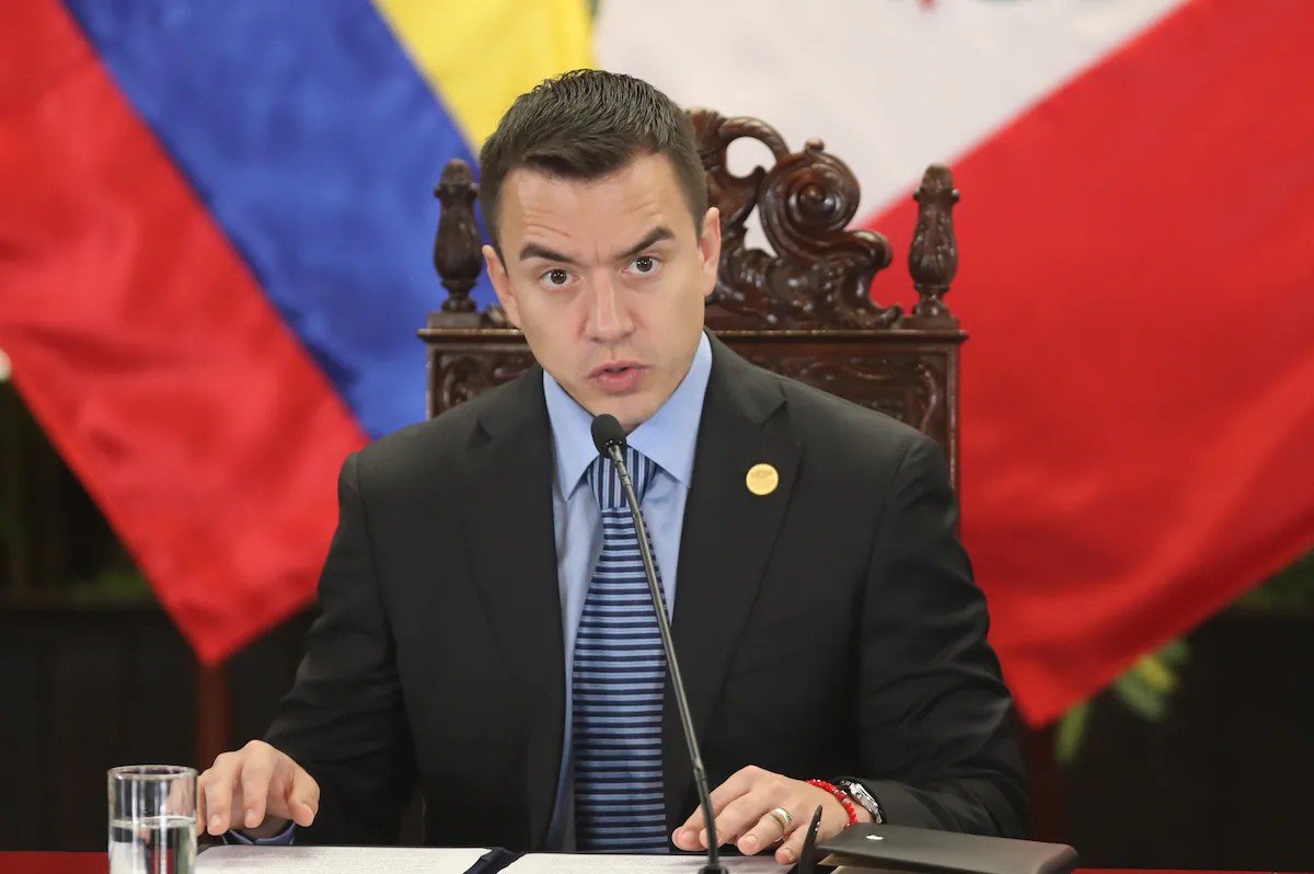 ZuritaCarpio's tweet photo. En breve @DanielNoboaOk retomará eso de poner aranceles a México https://t.co/H1GM45FWdO
