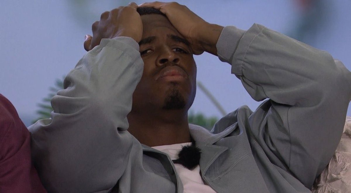 Jaysihhh's tweet photo. KC’s fans: He did nothing wrong 

KC watching himself do nothing wrong #loveislandusa https://t.co/o6McX3b05Y