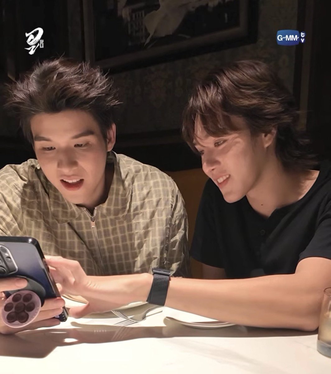 chucreamieee's tweet photo. ชอบมวล vlog sknn ทุกอัน มันธรรมชาติ ยิ่งไปกันกันสองคนคือได้เห็นมุมน่ารักเยอะกว่ามาก สกินชิพปกติธรรมชาติ หน้ากล้องงานอีเว้นคือบ้วนฉ่ำ555555555

ปั่นถึง 1m มีคนสัญญาจะไปกินตามใจสกาย 1 วัน ฮีบอกทวงได้เอาหละ5555👀

#WUTheSeriesFinalEP https://t.co/UGnTj22PsI
