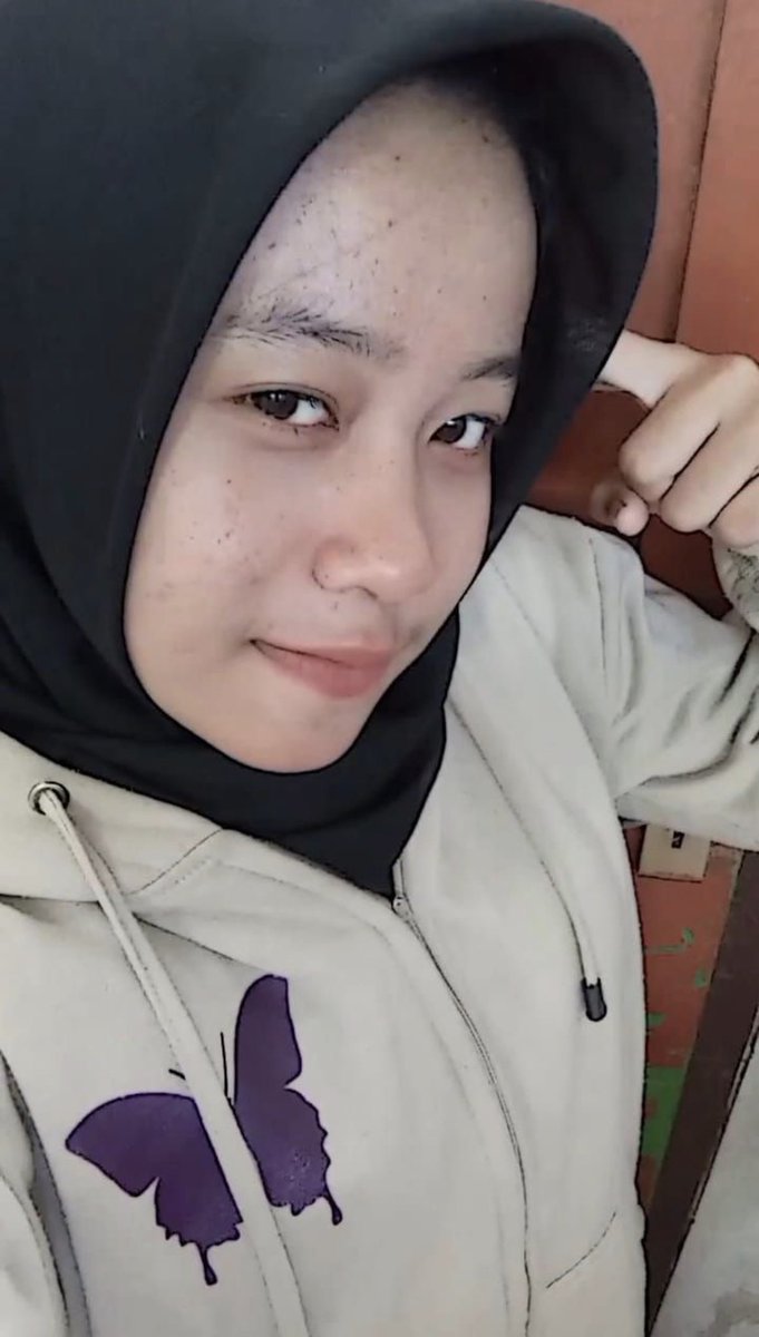 TazzAJA's tweet photo. titipan dm, tika smp 3 https://t.co/DVZLwOSC0Z