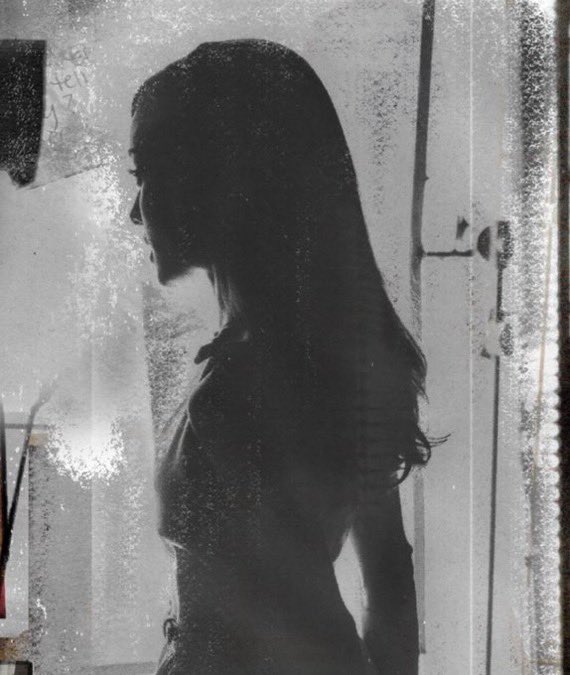 TheGrandeTop10's tweet photo. Ariana Grande drops her new album ‘petal’ THIS MONTH https://t.co/2RrsuPPR4b