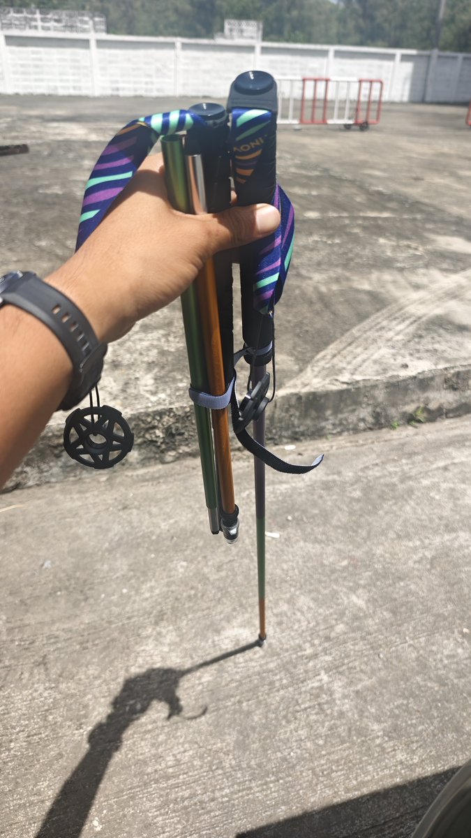 notstepz's tweet photo. 🏃‍♂️⛰️ เดินป่า วิ่งเทรล หรือเดินออกกำลังกาย ต้องมีตัวช่วยดี 

พิกัดสั่งซื้อ https://t.co/s5Vocaf7mh

ไม้โพล AONIJIE (1 คู่)ผลิตจาก อลูมิเนียมคุณภาพสูง แข็งแรง เบา พกพาง่าย

✅ ลดแรงกระแทกเข่าและข้อเท้า
✅ เพิ่มค���ามมั่นคงเวลาขึ้น-ลงทางชัน
✅ จับถนัดมือ ใช้งานสบาย https://t.co/4jqlgCacf4