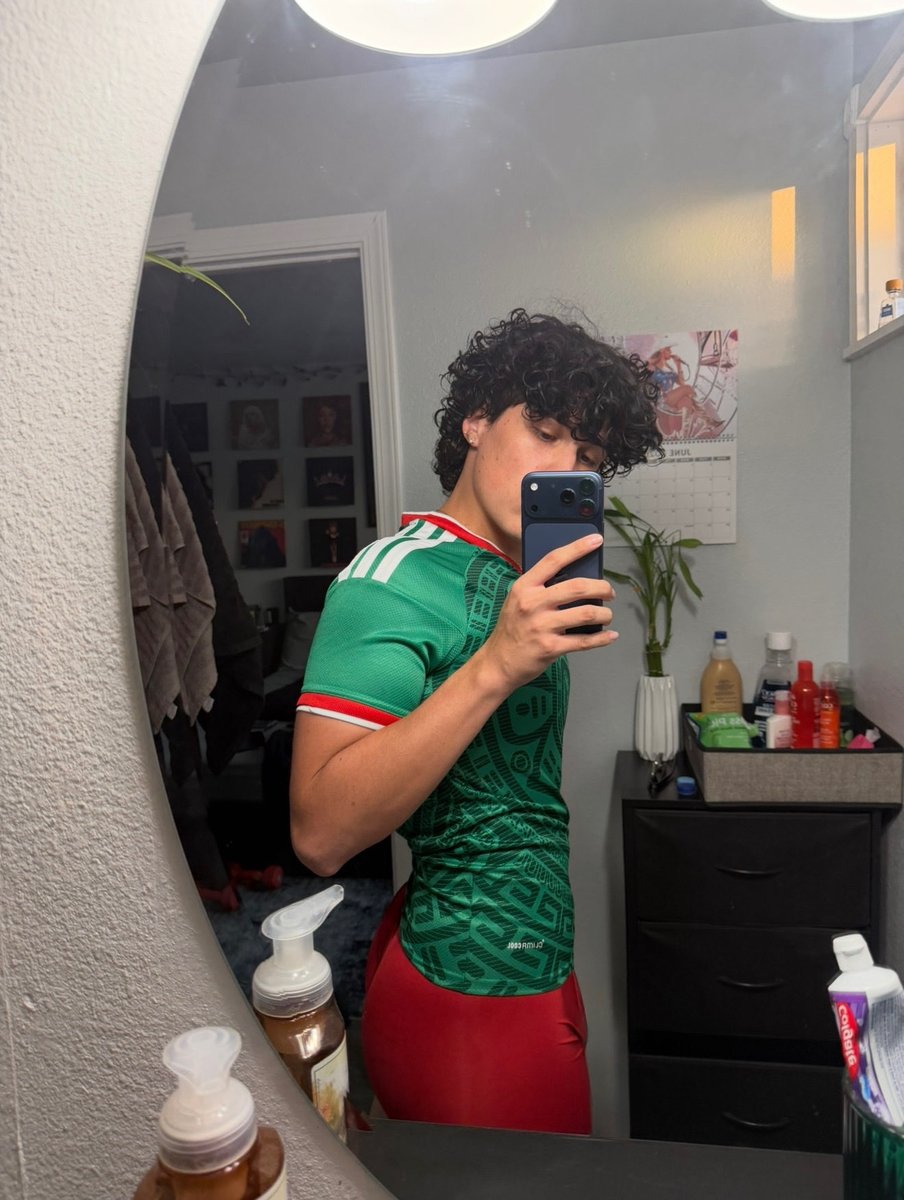 angeljuarsz's tweet photo. viva mexico 🇲🇽 https://t.co/BwpAyHs1pm