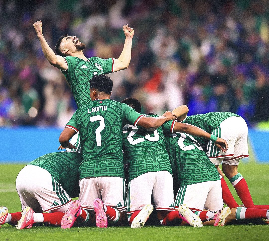 joserra_espn's tweet photo. 40 AÑOS DESPUÉS…
¡MÉXICO VOLVIÓ AL QUINTO PARTIDO!

Lo consiguió en casa, frente a su gente. Mejor no podía ser. México está entre las 16 mejores selecciones del mundo. 
Un logro histórico, una noche legendaria. 
El país está de fiesta. https://t.co/N8Pi52Uqsa