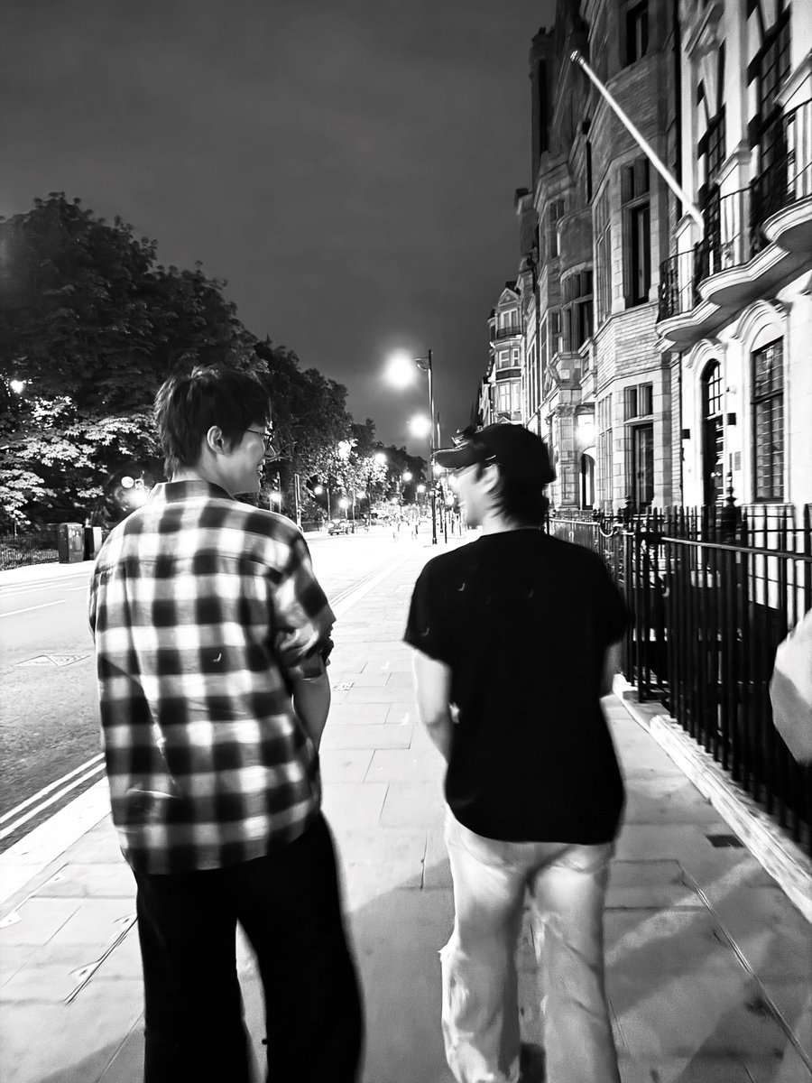 yreef13's tweet photo. YAALLAH MINGI AMA WOOSUNG !!
TOLONG HBD IN GUEEEEE, AKKKKJJJJJ MY 2 WORLDS COLLIDE 😭😭😭😭 https://t.co/UD3zLCE7Nl
