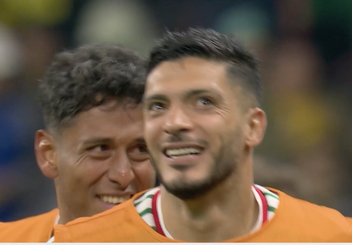 ofootball__'s tweet photo. 🇲🇽 THE CELEBRATIONS BEGIN! 🎉🏆

Pure joy. Pure passion. Pure Mexican pride. ❤️🤍💚

¡VAMOS MÉXICO! The dream is still alive! 🌎🔥 https://t.co/Ed5LSUXw3i