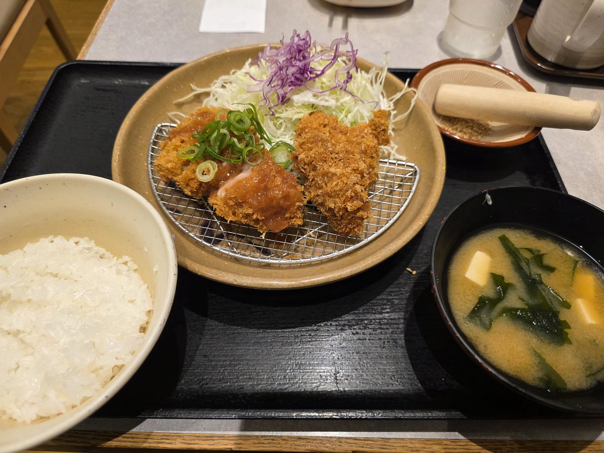 burowado's tweet photo. Twitterをあすけんと勘違いしてるから食べたご飯のせる https://t.co/M0dxyP34ll