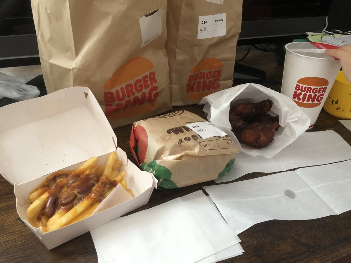 DumboSatsukiK's tweet photo. ロケットナウで初オーダー

サービス料配達料無料＆割引
普通にお店で買うより1,000円近くお得

1️⃣ アプリをダウンロード https://t.co/Q6OYlBKW8g 
2️⃣ アプリをダウンロード後、このリンクをタップ！https://t.co/PPFO4ASmxR

 #PR  #クーポン https://t.co/qQd5X6wRyi