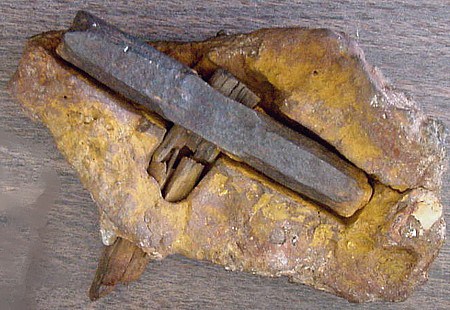 PatrickReck40's tweet photo. @UnearthedHQ Here's the picture of the hammer. 🔨 https://t.co/9sYv6KnNCk