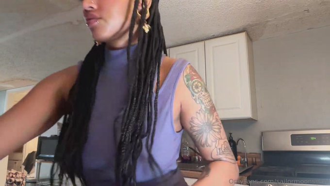 𝕓𝑒𝐍zό 👽 🌙 - Benzo is live now! https://t.co/NQCDFICWbu https://t.co/KpGKwSfzEj