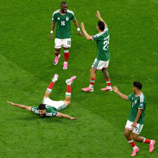 munal06's tweet photo. Mexico is in the last 16, congratulations! 👏🏻

@FIFAWorldCup https://t.co/RLNw9rp7HQ