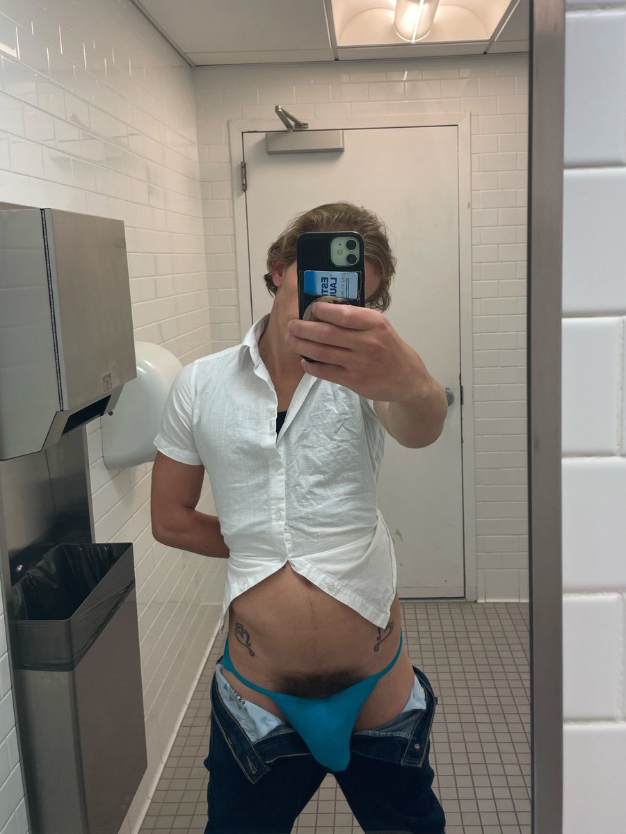 yungsackcali's tweet photo. Cum into my office, imma have to write you up
#gay #anon #corporate #cleancut #pride #nyc #hung #bathroom #cruising #buldge #dick #bush #twink #twunk #chudai #muscle https://t.co/hAxHsQD8ZN