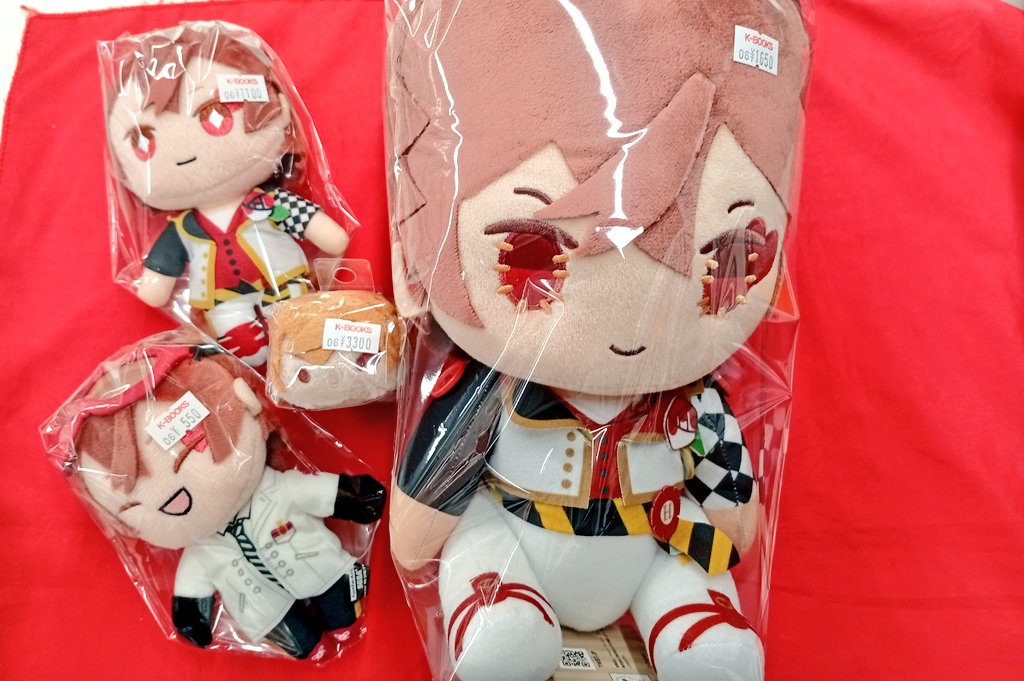 入荷情報】 ツイステッドワンダーランド おめかしバースデー アクリル