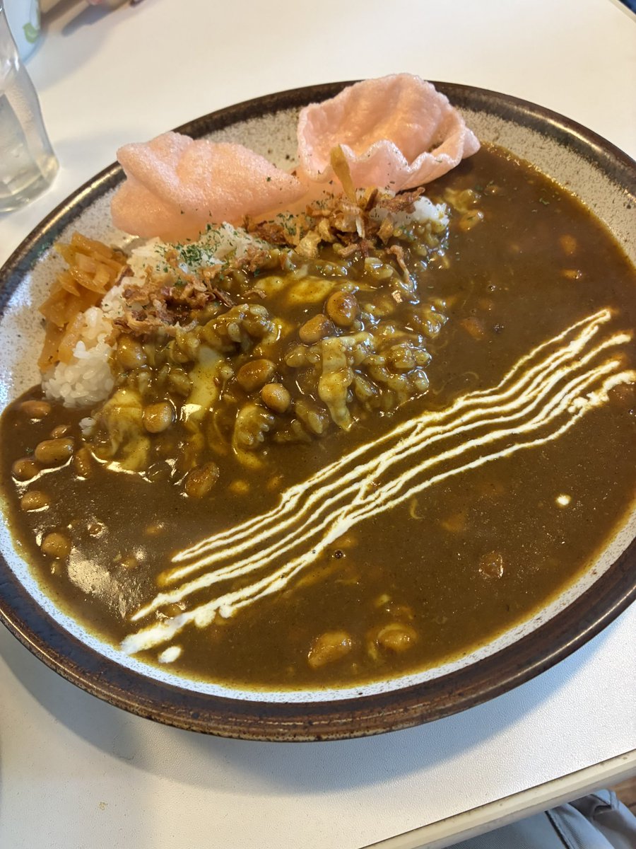 blastjail's tweet photo. 弱ってるから 魔力で回復しに来た… https://t.co/Xo1XVIZWVO