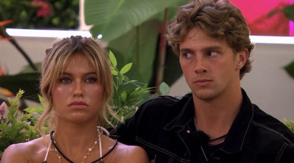 CGISMOTHER's tweet photo. they could’ve gone places i’m so fucking irritated #loveislandusa https://t.co/akcvtNQcsO