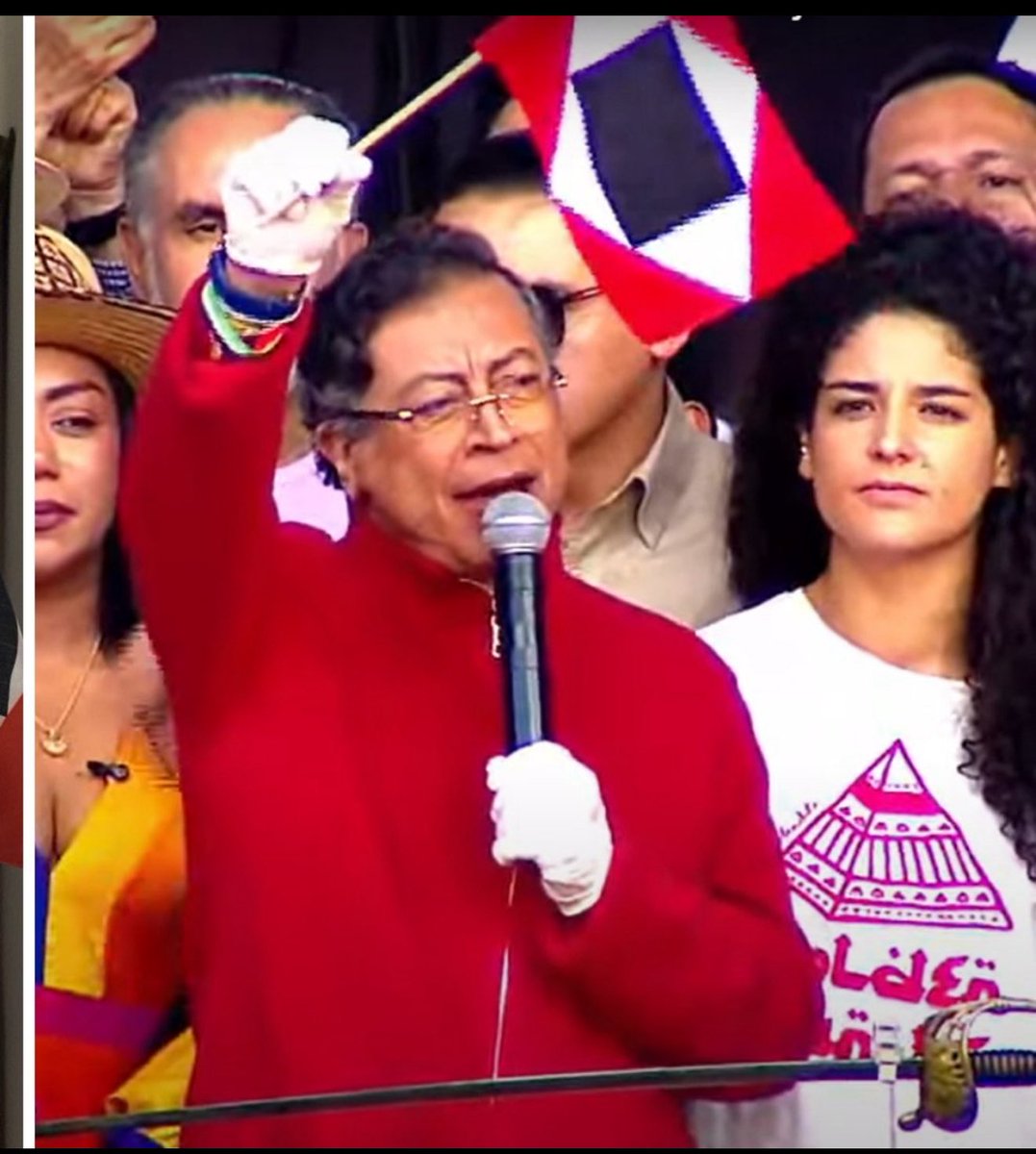 1frasedirecta's tweet photo. @RevistaSemana El tipo es juez y parte de este desgobierno: 

Esto nos aguantamos 4 años: https://t.co/okMQ7Rdj8m