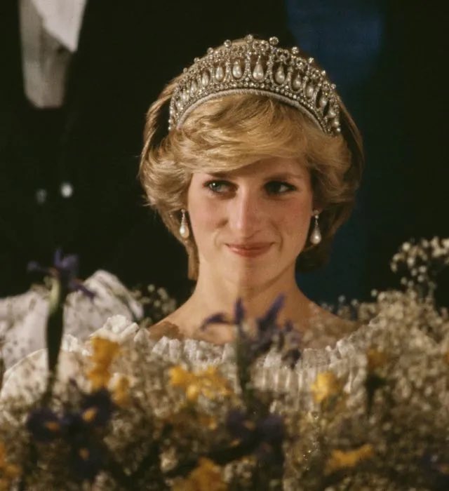 TheePopCore's tweet photo. Today would’ve been the 65th birthday of Princess Diana. https://t.co/EIYt59Ak5U
