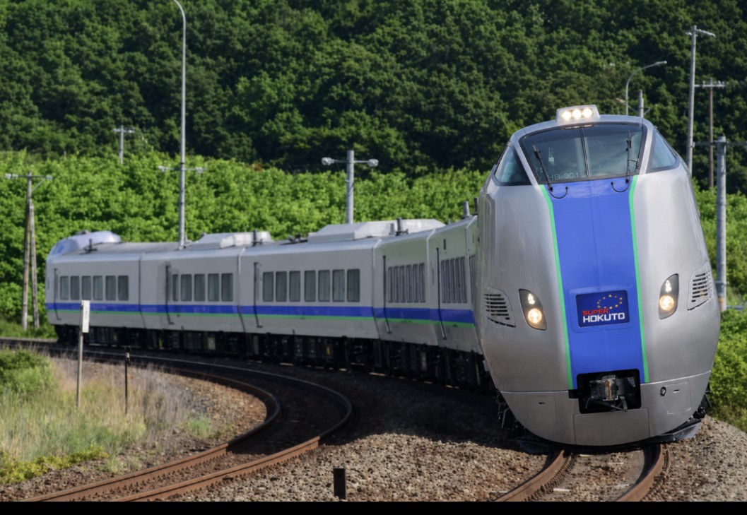 MyDear_TRAIN's tweet photo. #見てみたかった幻の車両を上げる

JR北海道キハ285系

もし石勝線の事故がなくて量産にこぎつけていたら、函館〜札幌はどれくらいまで縮んでたんでしょうね… https://t.co/2PSg1dPazS