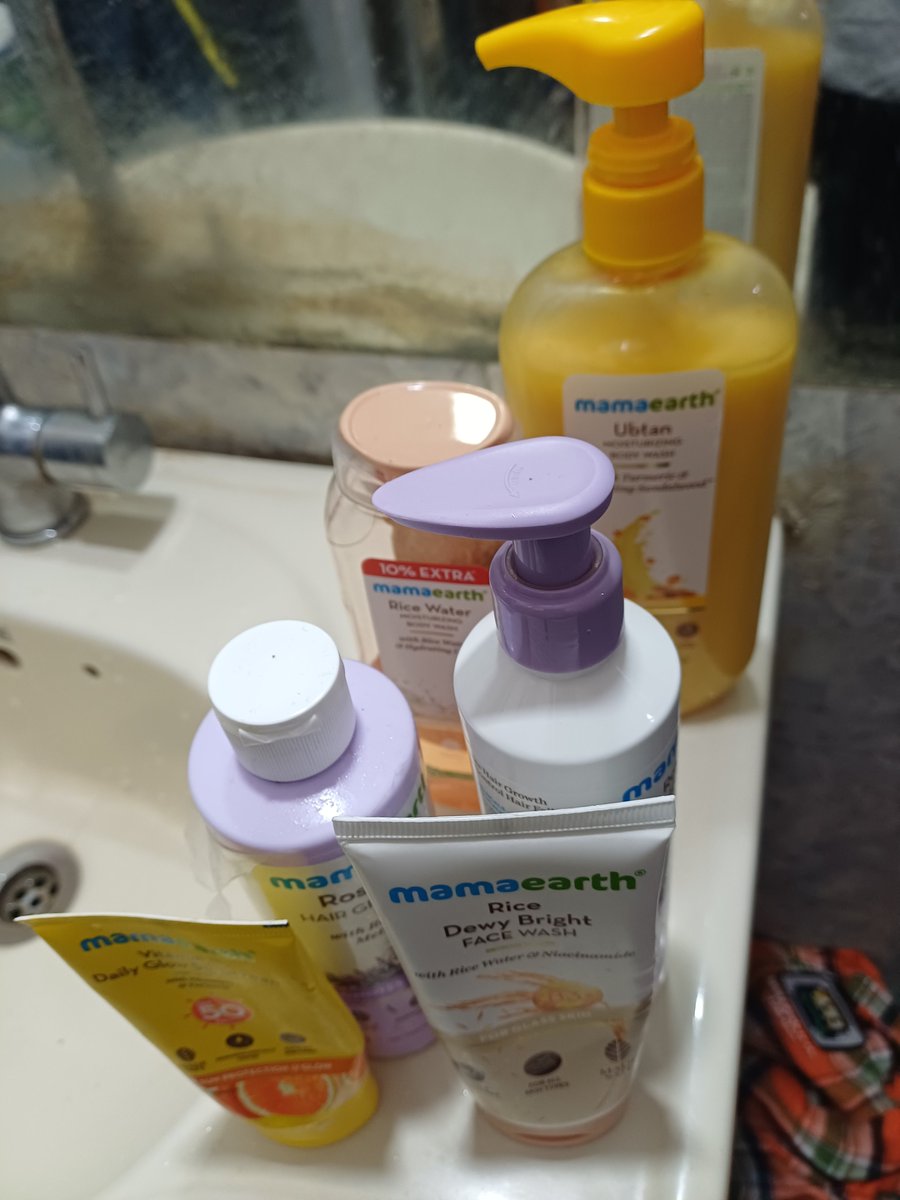 faizana94729313's tweet photo. @mamaearthindia better i stop using mamaearth ,i have shampoo,body wash,suns cream,face wash ,hair oil...but seriously dont like cheap management. https://t.co/QQRNAv7o8n
