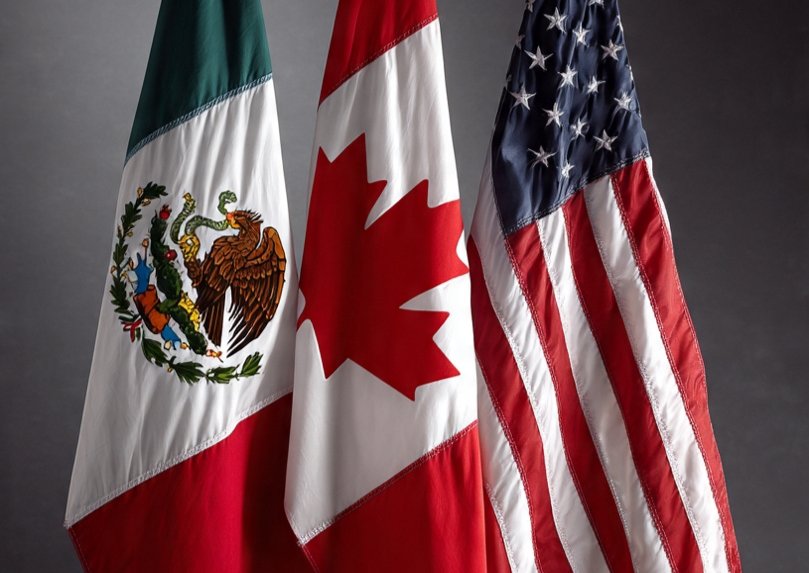 NoticiasMir's tweet photo. Reporta Reuters: Donald #Trump ha descartado la extensión del T-MEC. Cabe subrayar que, paralelamente, #EstadosUnidos ya ha quebrantado el tratado al aplicar aranceles a sus socios, una medida claramente favorable a sus intereses nacionales. #NOTICIAS https://t.co/VKvSXvtz3y