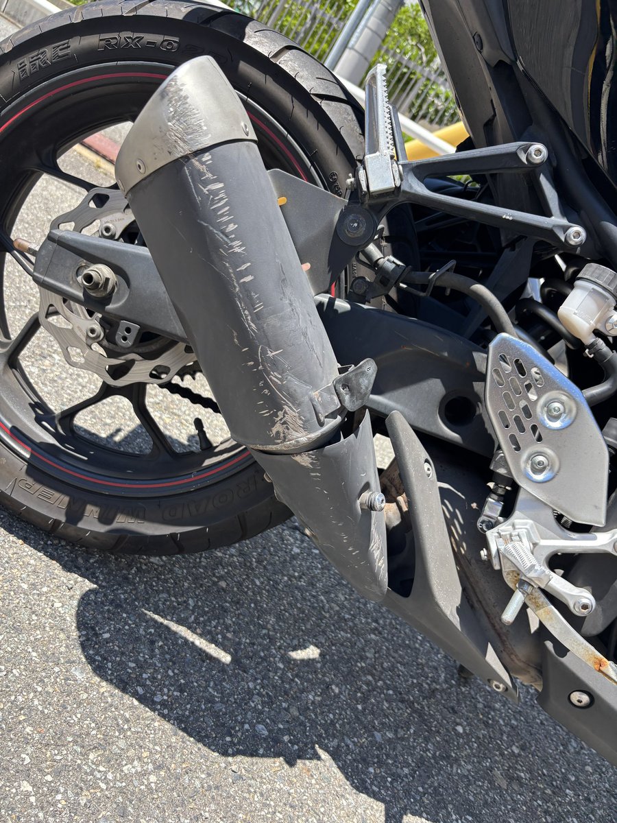 1ssei_h's tweet photo. 250cc yzf-r25
20万円で譲ります！
詳細下記👇

#バイク #バイク譲ります #ライダー #バイク好き https://t.co/3Z2h0SWrPM