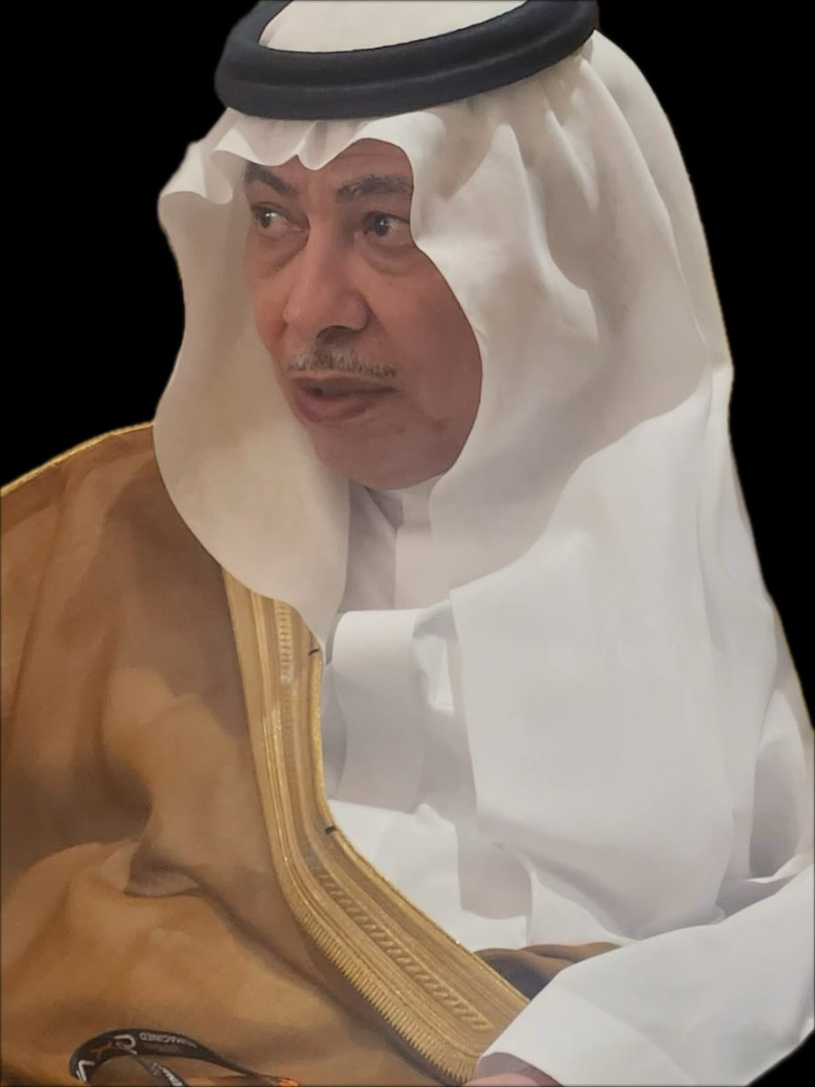 Khaliddat's tweet photo. كنتِ حلم راودني 
سكن وجداني 
ترآى لي 
على نوتة أوراق أيامي 
حتى صادفتكِ صدفة 
من غير ميعاد 
تحققت رؤيتي بحروف 
أرتلها وأنا أنظر إليكِ 
وحيها من إلهام أنغام تراقص بناني 
وترها أضلعي فأصبحتُ بكِ العاشق بقصائد عشقي لكِ 
بريشة حرفي أتدندنها 
في كل أبياتي
#خالد_أبوطربوش✍ https://t.co/IReDTDHsjQ